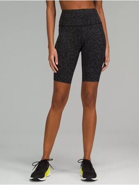 Sold /// Women’s Fast and Free HR Short 10” - Size 4